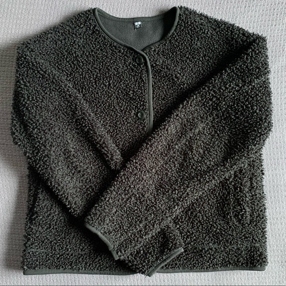Uniqlo black fleece crew neck button jacket, size XS